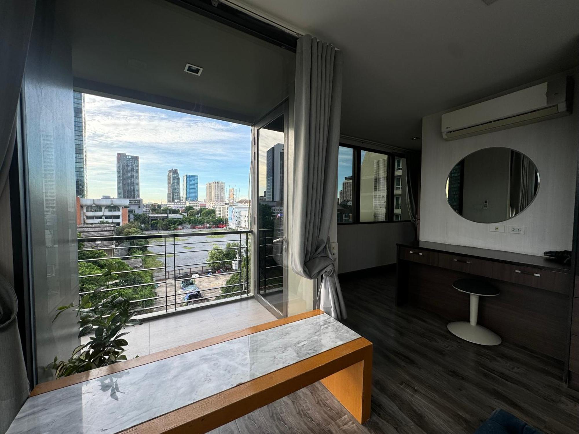 W8 Condo, Luxe 2 Bedroom Private Floor, Best Hip Central Bangkok Area, 5 Mins From Thonglo Bts Station Экстерьер фото