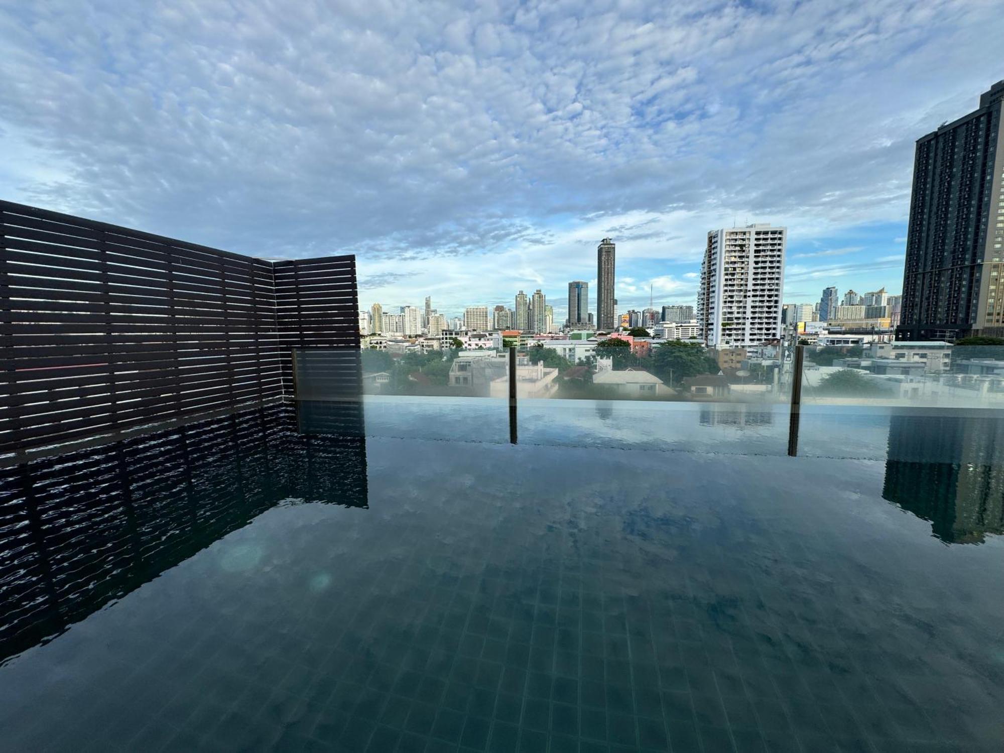 W8 Condo, Luxe 2 Bedroom Private Floor, Best Hip Central Bangkok Area, 5 Mins From Thonglo Bts Station Экстерьер фото