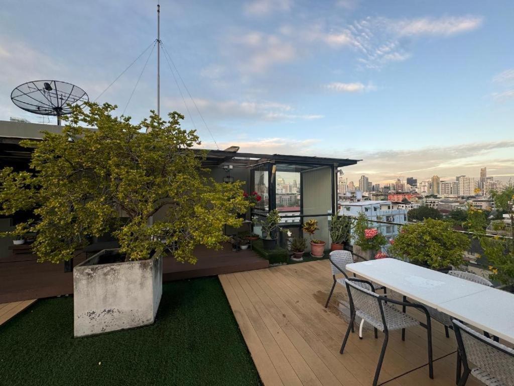 W8 Condo, Luxe 2 Bedroom Private Floor, Best Hip Central Bangkok Area, 5 Mins From Thonglo Bts Station Экстерьер фото